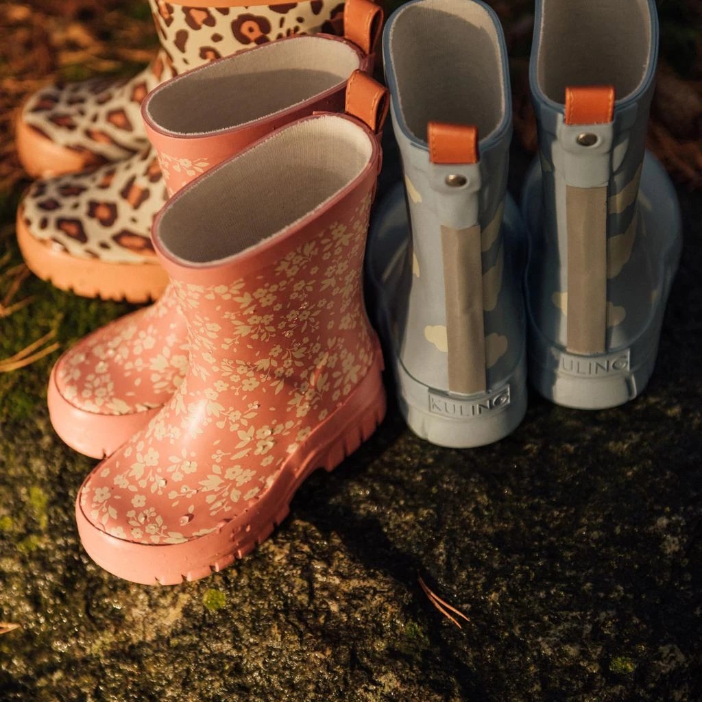 Caracas Floral Rain Boots Desert Pink 6 Caracas Floral Rain Boots Desert Pink - Image 6